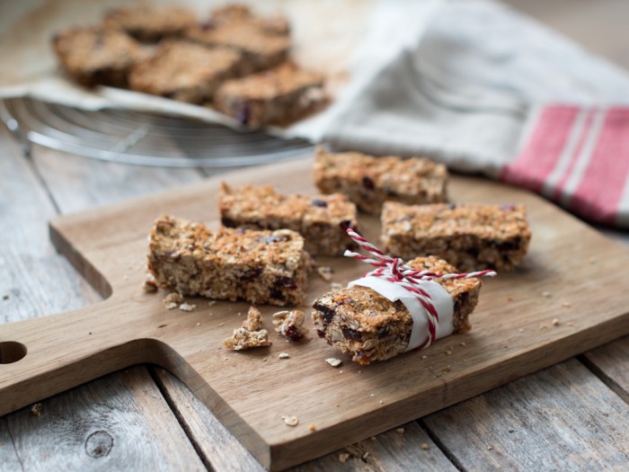 Lag deilige og næringsrike granolabarer hjemme: En komplett granola bar oppskrift Lag deilige og næringsrike granolabarer hjemme: En komplett granola bar oppskrift