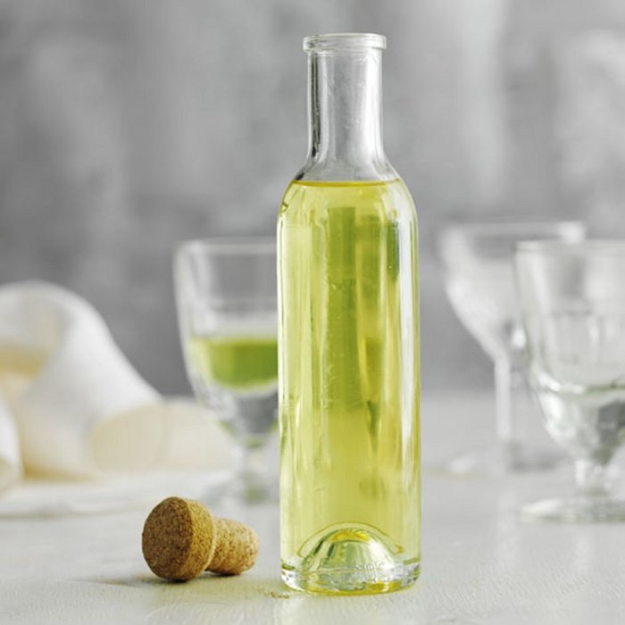 Lag din egen limoncello hjemme: En enkel og smakfull oppskrift Lag din egen limoncello hjemme: En enkel og smakfull oppskrift
