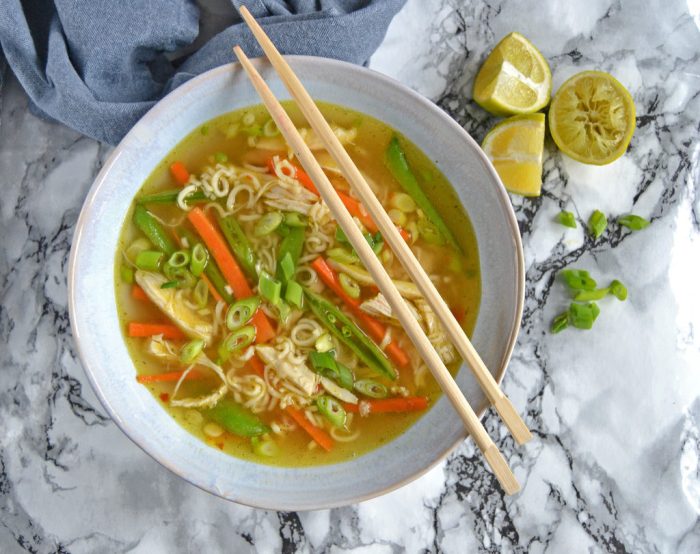 Asiatisk suppe oppskrift: En kulinarisk reise gjennom smaksrike asiatiske supper Asiatisk suppe oppskrift: En kulinarisk reise gjennom smaksrike asiatiske supper