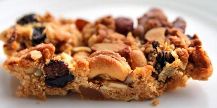 Lag deilige og næringsrike granolabarer hjemme: En komplett granola bar oppskrift Lag deilige og næringsrike granolabarer hjemme: En komplett granola bar oppskrift