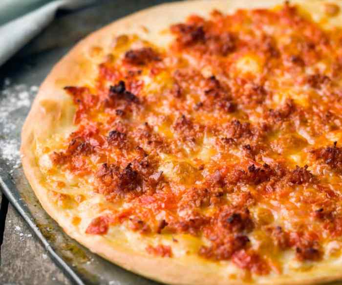 Lag en diavola-pizza som vil sette fyr på smaksløkene dine Lag en diavola-pizza som vil sette fyr på smaksløkene dine