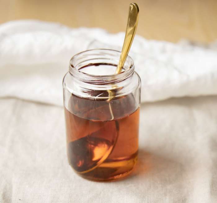 Lag din egen karamellsirup fra bunnen av: En enkel og smakfull oppskrift Lag din egen karamellsirup fra bunnen av: En enkel og smakfull oppskrift