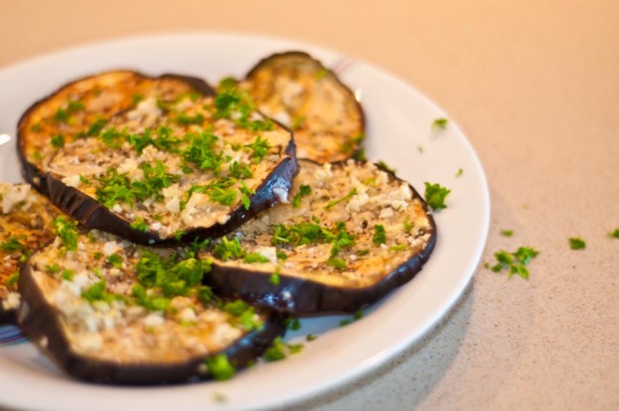 Aubergine i ovn: En enkel og smakfull oppskrift Aubergine i ovn: En enkel og smakfull oppskrift