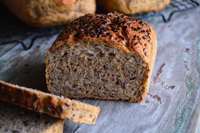 Lag ditt eget grove brød med hjemmelaget grovbrød oppskrift Lag ditt eget grove brød med hjemmelaget grovbrød oppskrift