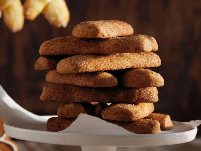 Lag smakfulle kanelstenger med denne enkle oppskriften Lag smakfulle kanelstenger med denne enkle oppskriften