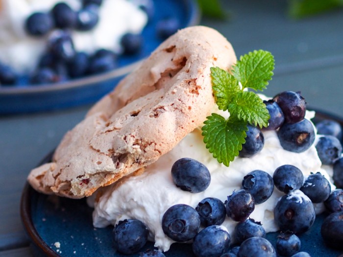 Yoghurtkrem oppskrift: Lag en luftig og deilig dessert Yoghurtkrem oppskrift: Lag en luftig og deilig dessert