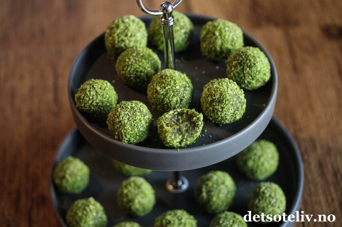 Lag deilig matcha te med vår enkle oppskrift Lag deilig matcha te med vår enkle oppskrift