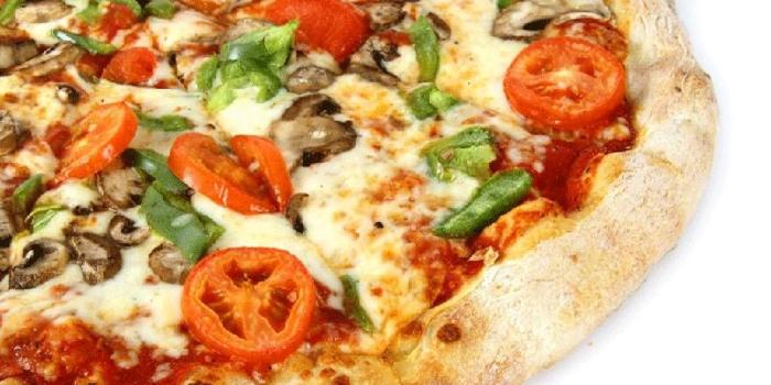 Pizzakrydderoppskrift: Lag din egen unike smakskombinasjon Pizzakrydderoppskrift: Lag din egen unike smakskombinasjon