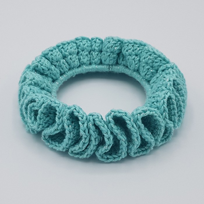Scrunchie Oppskrift: Lag stilige hårbånd på egenhånd Scrunchie Oppskrift: Lag stilige hårbånd på egenhånd