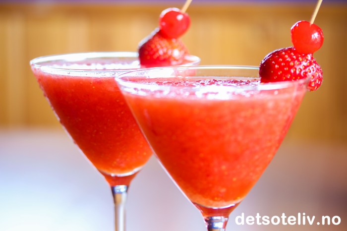 Lag en forfriskende oppskrift strawberry daiquiri på en enkel måte Lag en forfriskende oppskrift strawberry daiquiri på en enkel måte