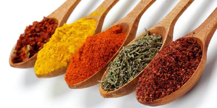 Provence krydder: En kulinarisk reise gjennom smaker og aromaer Provence krydder: En kulinarisk reise gjennom smaker og aromaer
