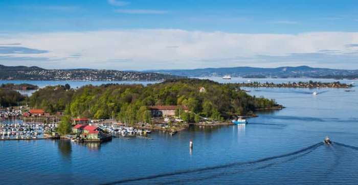 Omvisning HovedøYa, Utforsk HovedøYas Historie Med En Omvisning – En Reise Gjennom Klosterruiner Og Natur! Omvisning HovedøYa, Utforsk HovedøYas Historie Med En Omvisning – En Reise Gjennom Klosterruiner Og Natur!