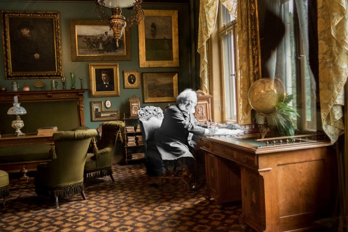 Omvisning Ibsen, Utforsk Henrik Ibsens Liv Med En Omvisning I Hans Hjem – En LitteræR Reise! Omvisning Ibsen, Utforsk Henrik Ibsens Liv Med En Omvisning I Hans Hjem – En LitteræR Reise!