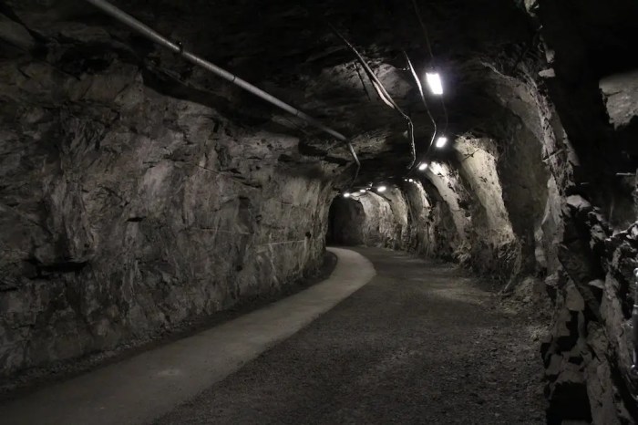 Omvisning Gruve Kiruna, Bli Med Ned I Dypet Med En Omvisning I Kirunas Gruver – En Fascinerende Opplevelse! Omvisning Gruve Kiruna, Bli Med Ned I Dypet Med En Omvisning I Kirunas Gruver – En Fascinerende Opplevelse!
