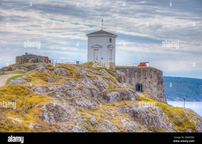 Omvisning Fredriksten Festning, Bli Med PÃ¥ En Omvisning PÃ¥ Fredriksten Festning Og Opplev En Viktig Del Av Norsk Historie!