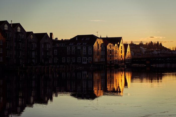 Privat Omvisning Trondheim, Utforsk Trondheim Med En Privat Omvisning – En Personlig Opplevelse I En Historisk By! Privat Omvisning Trondheim, Utforsk Trondheim Med En Privat Omvisning – En Personlig Opplevelse I En Historisk By!