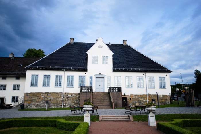 Omvisning LadegåRden, Utforsk LadegåRdens Historie Med En Omvisning – En Reise Gjennom Oslos Fortid! Omvisning LadegåRden, Utforsk LadegåRdens Historie Med En Omvisning – En Reise Gjennom Oslos Fortid!