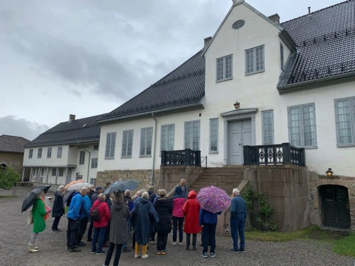 Omvisning LadegåRden, Utforsk LadegåRdens Historie Med En Omvisning – En Reise Gjennom Oslos Fortid! Omvisning LadegåRden, Utforsk LadegåRdens Historie Med En Omvisning – En Reise Gjennom Oslos Fortid!