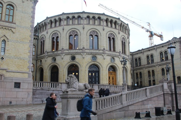 Omvisning På Stortinget 2017, Gjenopplev 2017 Med En Omvisning På Stortinget – En Reise Gjennom Norsk Politikk! Omvisning På Stortinget 2017, Gjenopplev 2017 Med En Omvisning På Stortinget – En Reise Gjennom Norsk Politikk!
