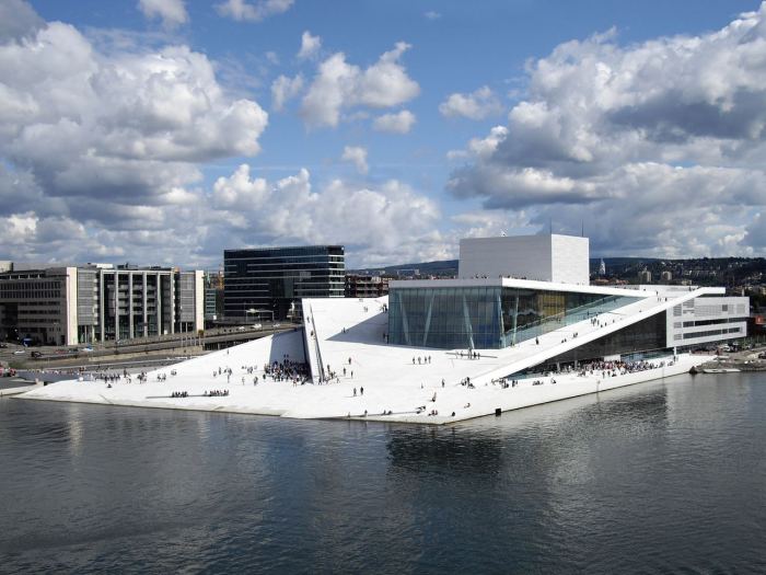 Oslo Opera Omvisning, Opplev Oslos Musikalske Hjerte Med En Omvisning I Operaen – En Must-Do For Musikkelskere! Oslo Opera Omvisning, Opplev Oslos Musikalske Hjerte Med En Omvisning I Operaen – En Must-Do For Musikkelskere!