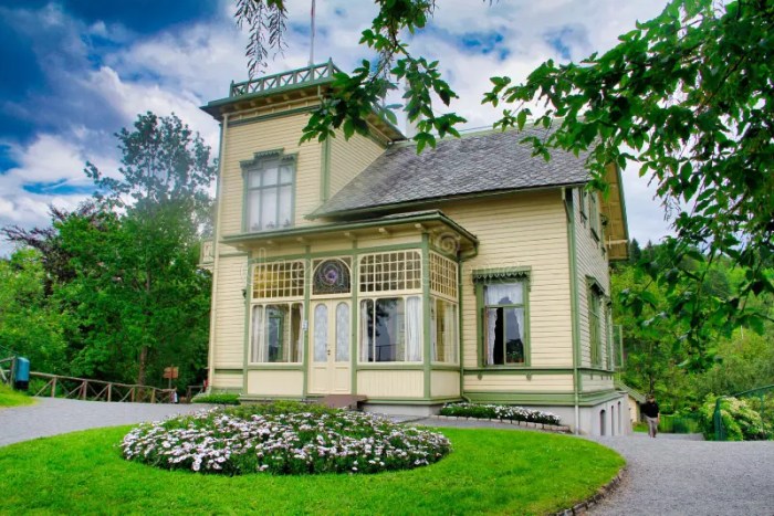 Omvisning Troldhaugen, Utforsk Edvard Griegs Hjem Med En Omvisning På Troldhaugen – En Musikalsk Reise! Omvisning Troldhaugen, Utforsk Edvard Griegs Hjem Med En Omvisning På Troldhaugen – En Musikalsk Reise!