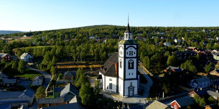 Omvisning RøRos Kirke, Bli Med På Omvisning I RøRos Kirke Og Opplev Et Av Norges Vakreste Kirkebygg! Omvisning RøRos Kirke, Bli Med På Omvisning I RøRos Kirke Og Opplev Et Av Norges Vakreste Kirkebygg!