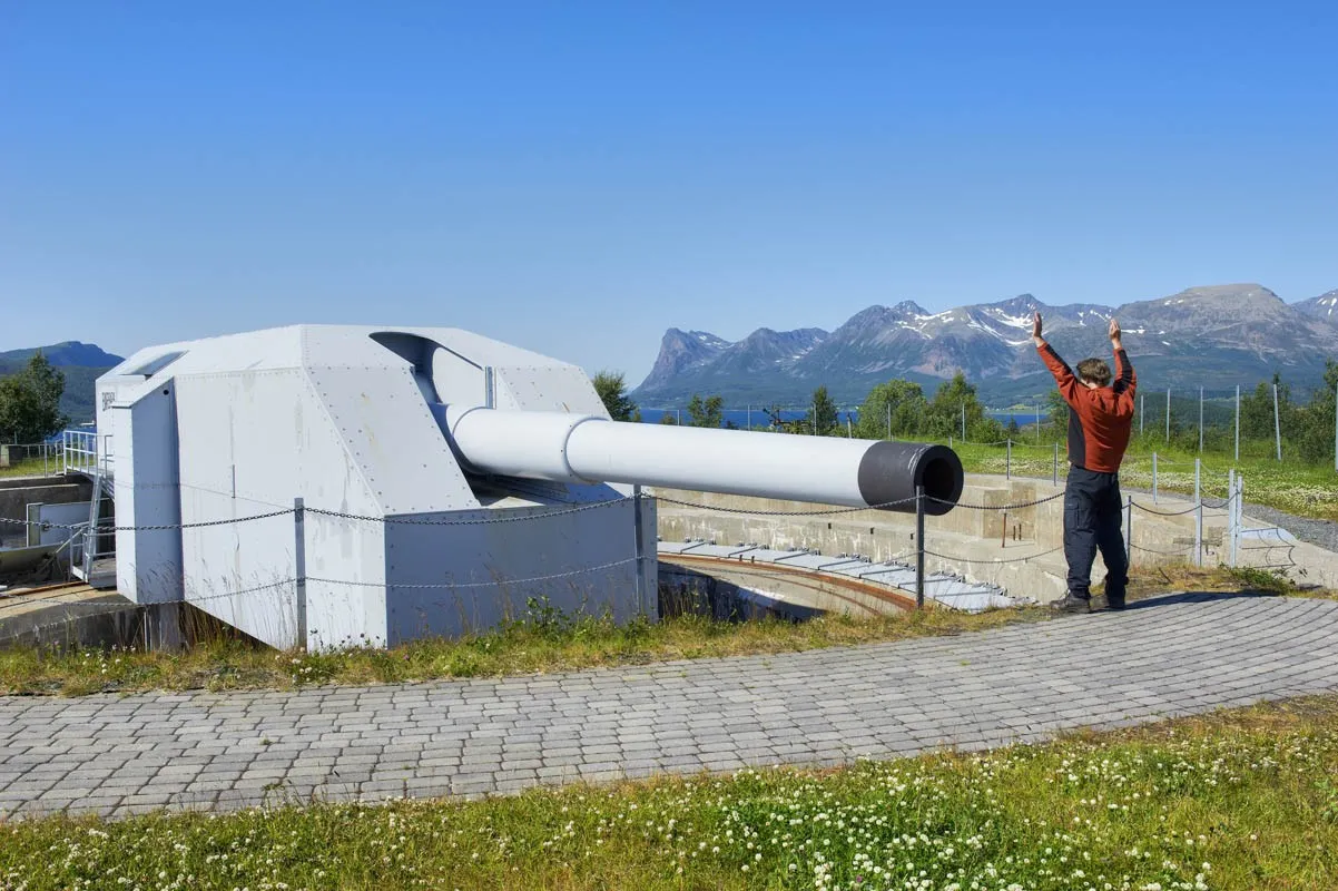 Harstad adolf norway verdenskrig nordnorge baard Harstad adolf norway verdenskrig nordnorge baard