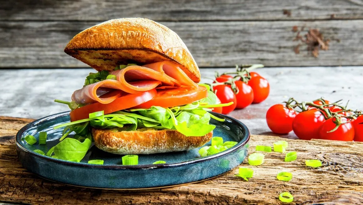 Hovedrett enkel sunn skovdal Hamburgerrygg oppskrift