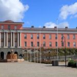 Omvisning Haugesund RåDhus, Utforsk Haugesunds RåDhus Med En Omvisning – En Arkitektonisk Perle Ved Kysten!