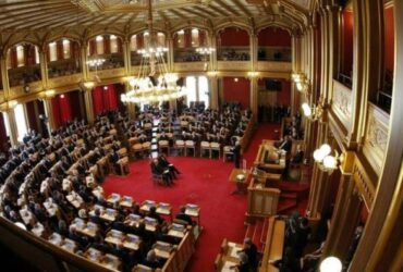 Omvisning Stortinget 2015, Utforsk Norsk Politikk Med En Omvisning På Stortinget I 2015 – LæR Hvordan Lovene Blir Til!