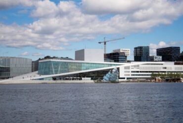 Omvisning Nrk Oslo, Utforsk Nrks Hovedkvarter I Oslo Med En Omvisning – Se Hvor Tv Og Radio Blir Til!