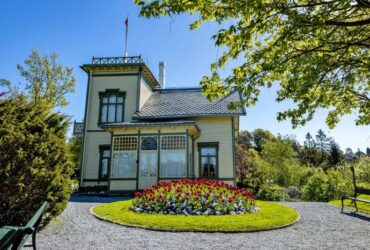 Omvisning Troldhaugen, Utforsk Edvard Griegs Hjem Med En Omvisning På Troldhaugen – En Musikalsk Reise!