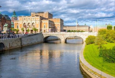 Omvisning Svenske Slottet, Opplev Svensk Kongelighet Med En Omvisning På Svenske Slottet – En Reise Gjennom Tid!