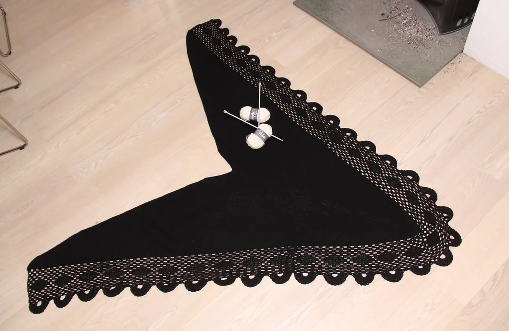 Strikket sjal til bunad oppskrift