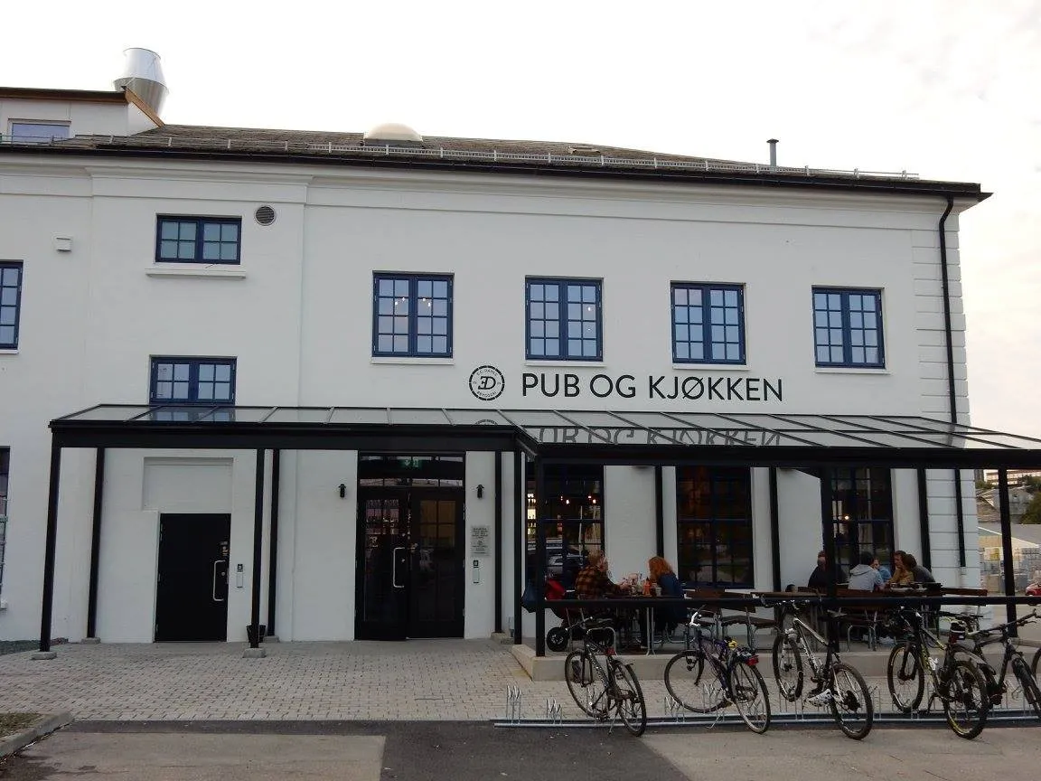 Trondheim carlsberg taps lager frydenlund sagas beers urquell pilsner