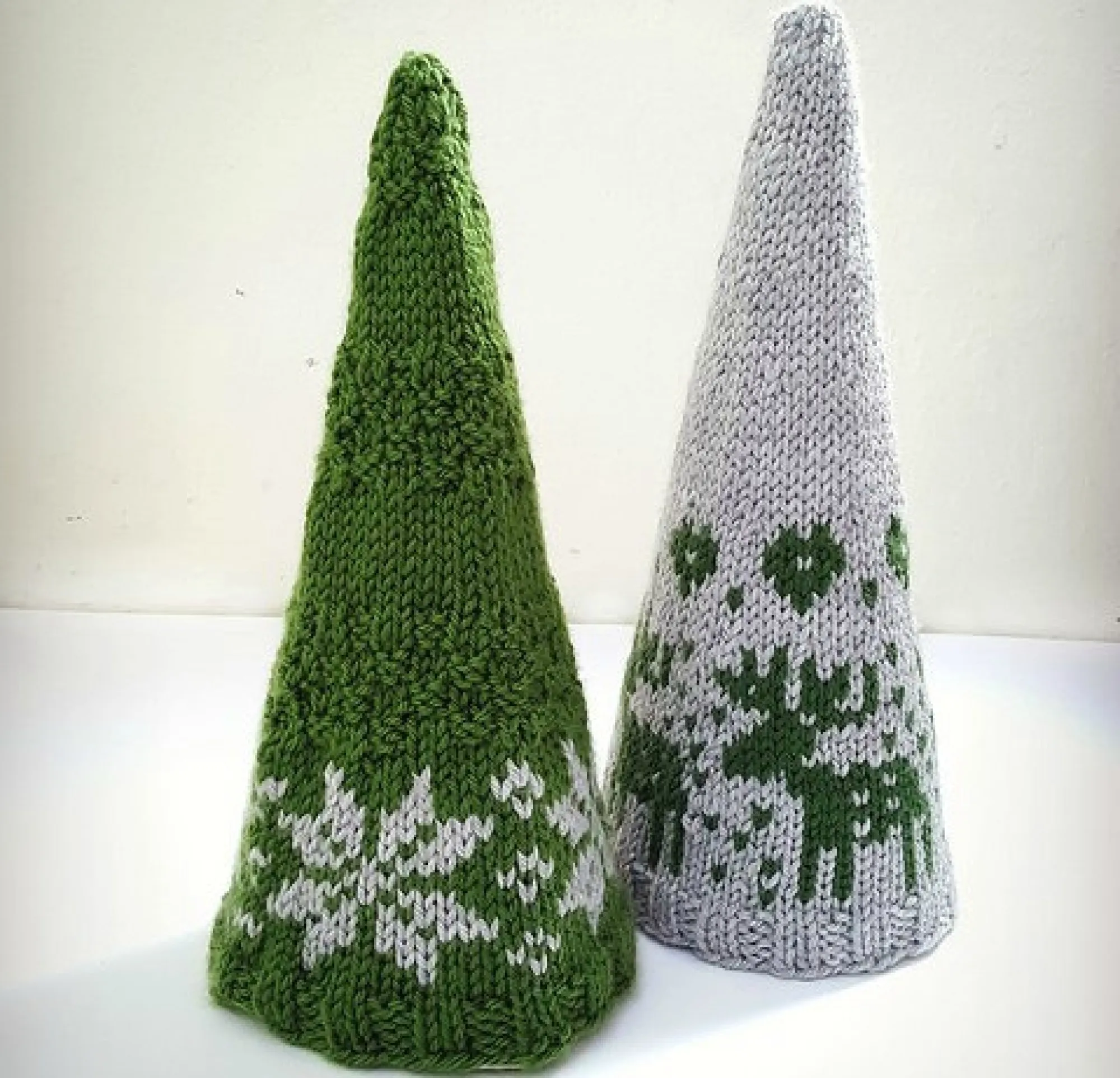 Strikket juletre oppskrift