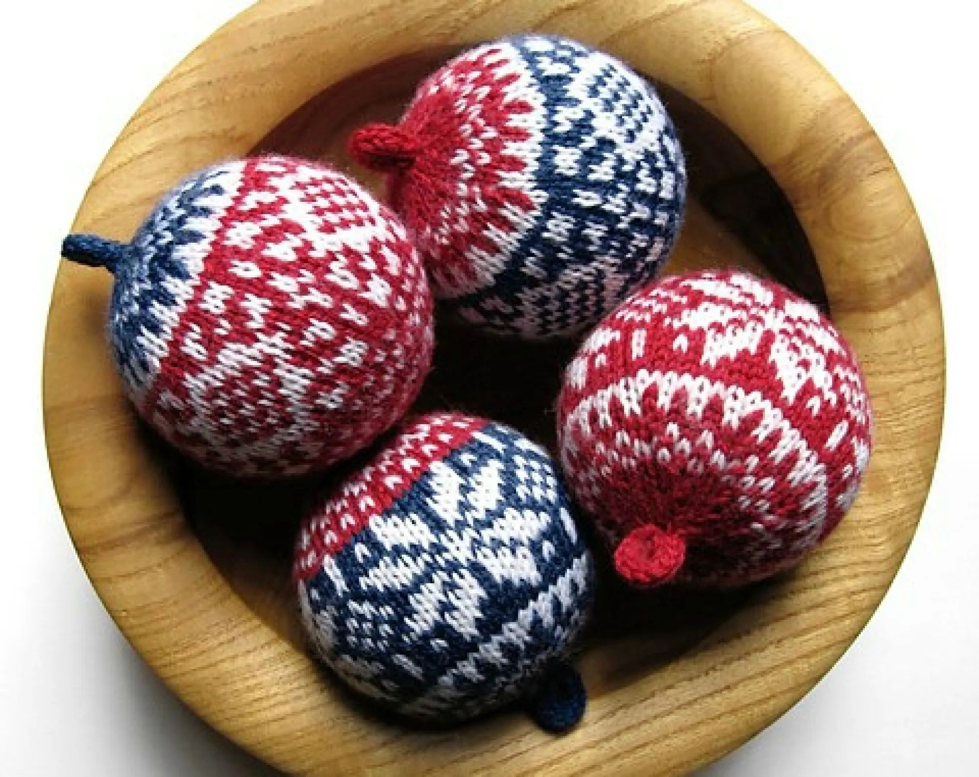 Strikke julekuler oppskrift