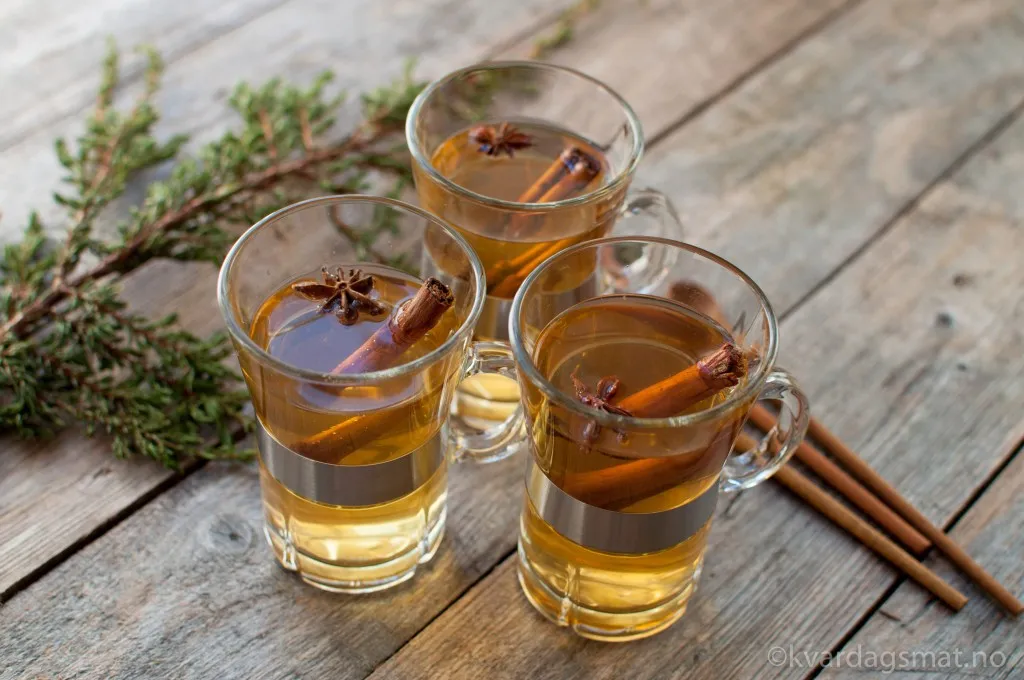 Eplegløgg oppskrift