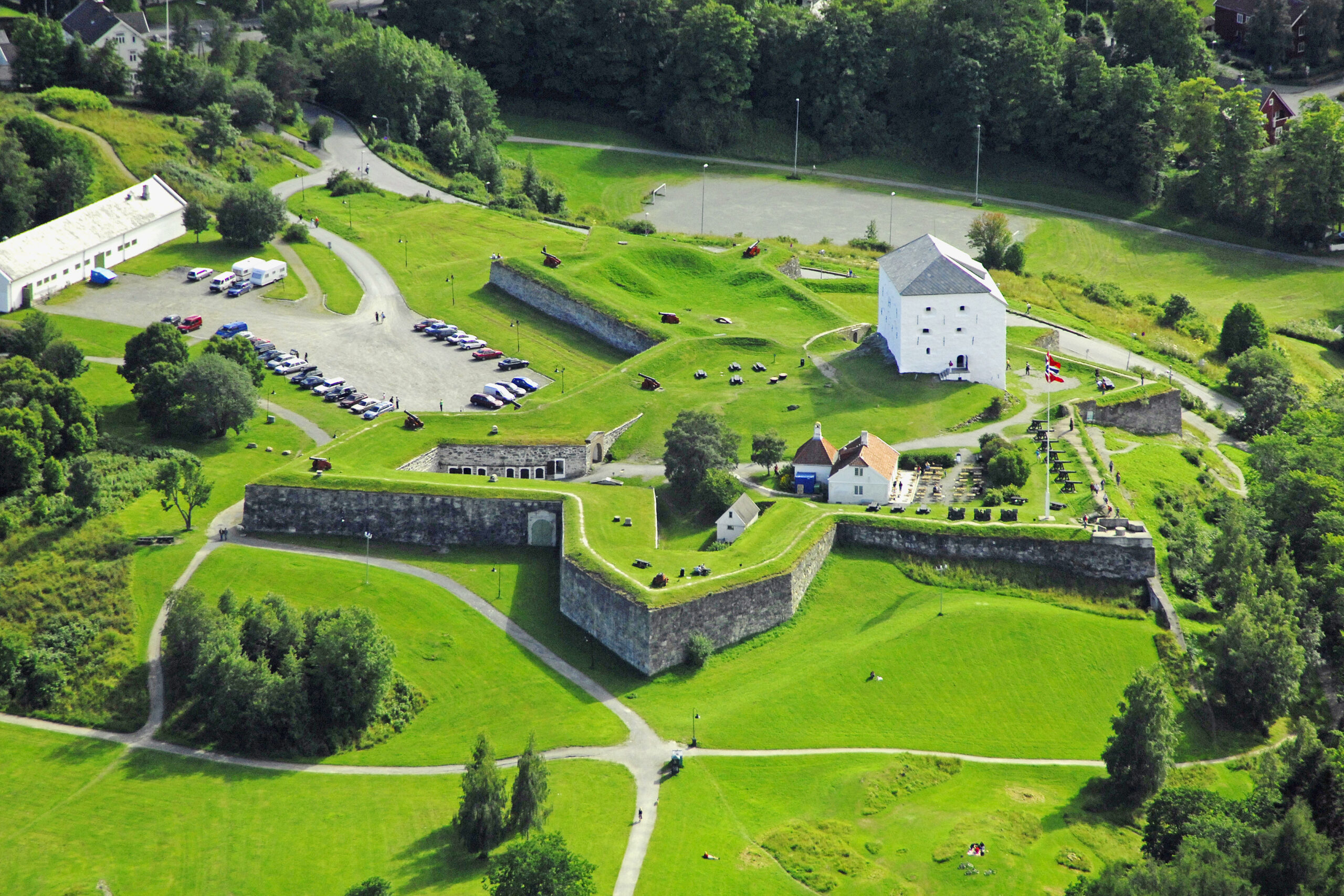 Oddane Fort Omvisning, Utforsk Oddane Fort med en omvisning og lær mer om Norges forsvarshistorie!
