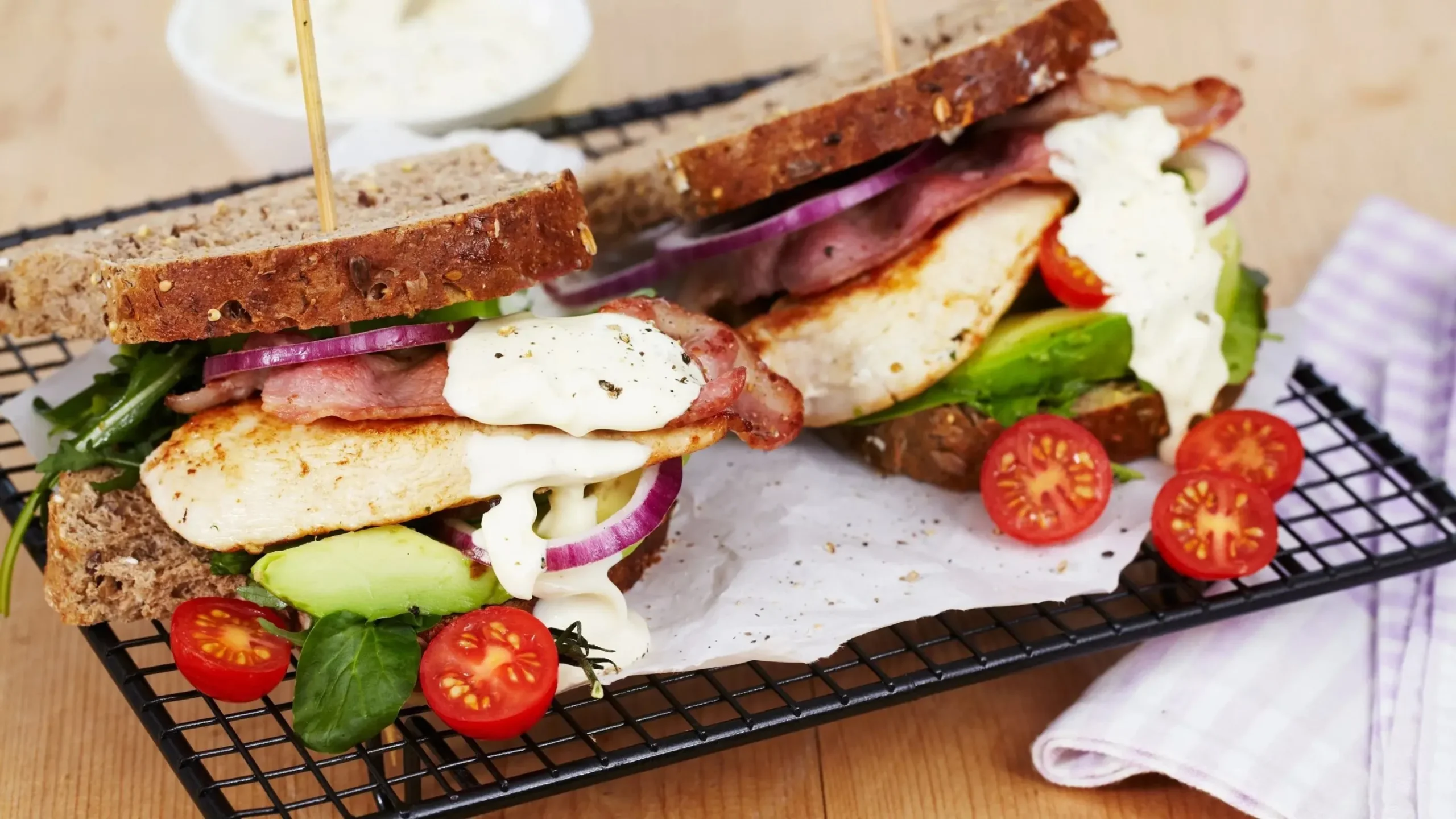 Kylling blt sandwich oppskrift