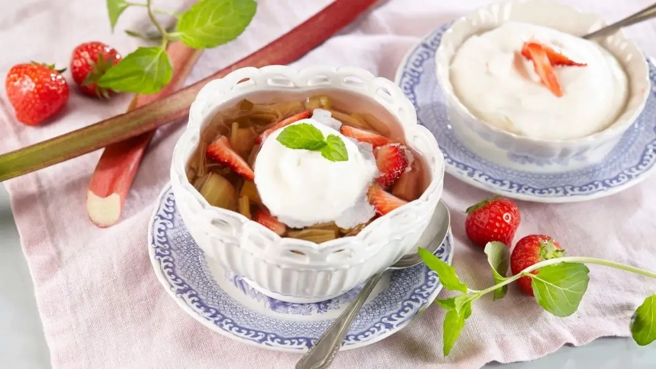 Rabarbrasuppe oppskrift