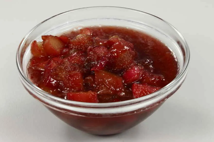 Rabarbrakompott oppskrifter