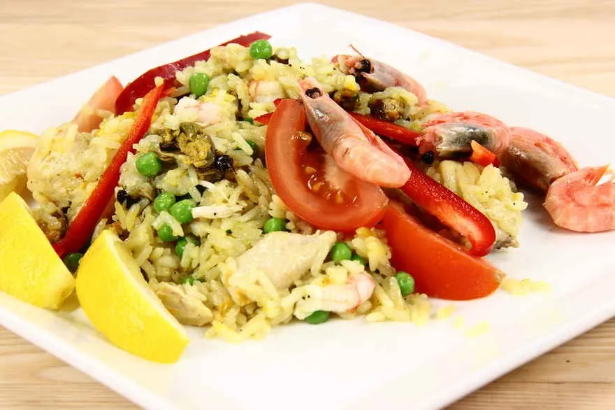 Paella kyckling timjan chorizo medel ica