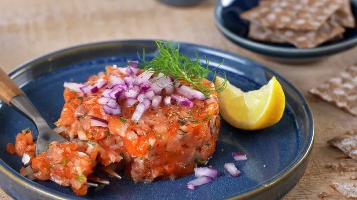 Oppskrift laksetartar