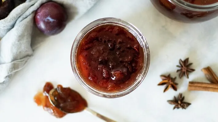 Plommechutney oppskrift