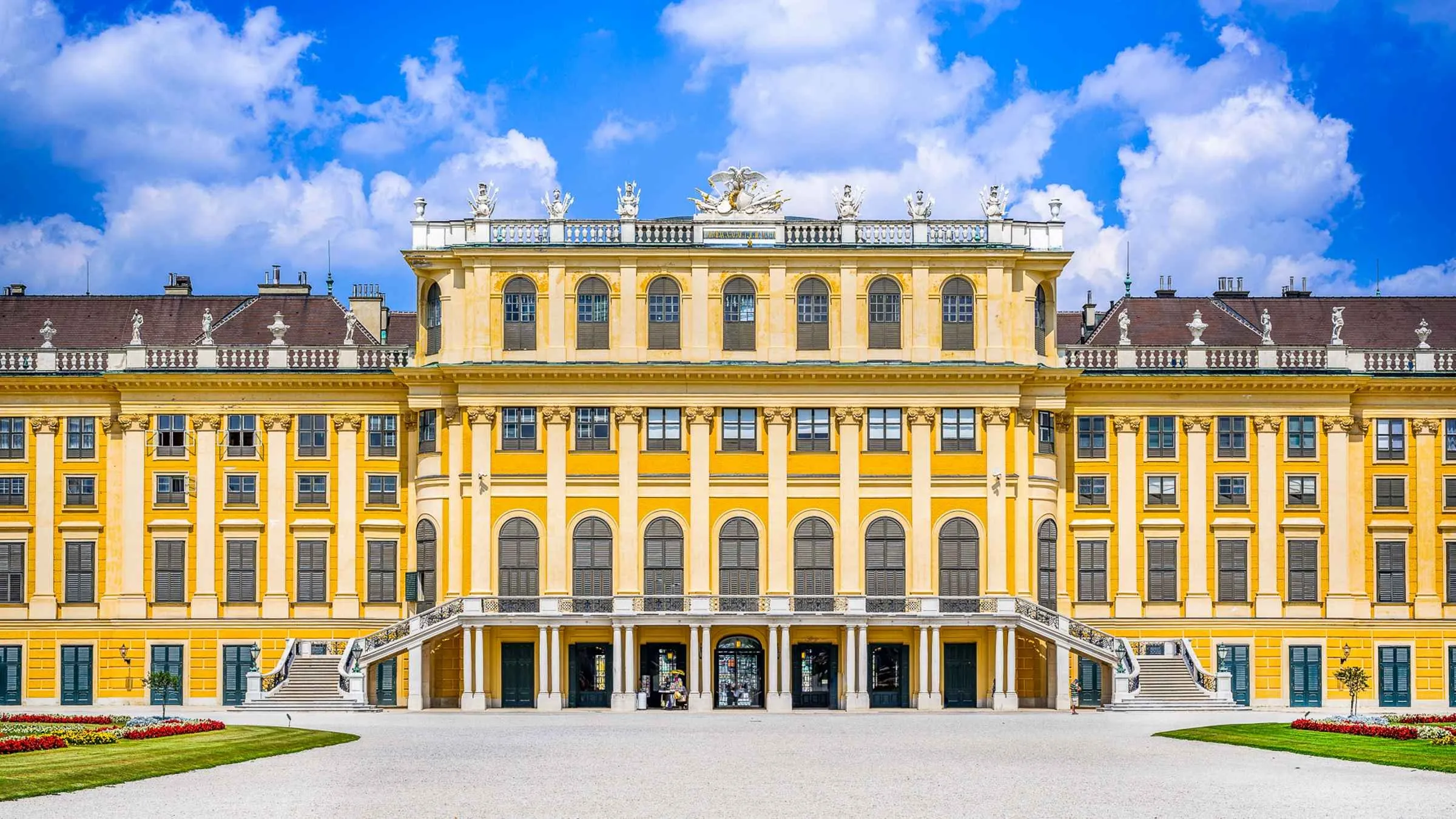 Schonbrunn schoenbrunn schönbrunn gelber sissi schloss salons salone giallo stanza rococo antonietta stufa barocca pluie sofia cassetto qua