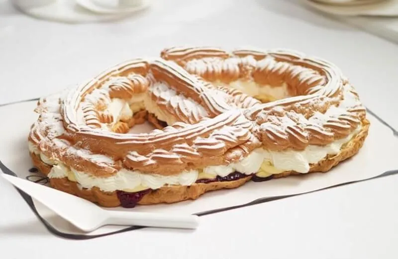 Sausen svir noen tykke kjempegode myke havrekjeks jula