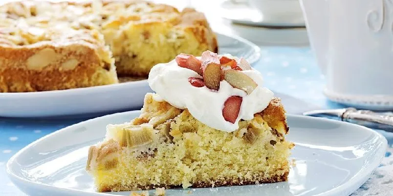 Rabarbrakake oppskrift