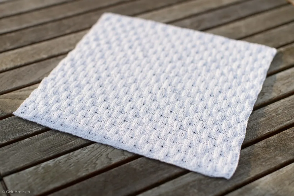 Oppskrift klut heklet tove lilla hvit nr tovefevang