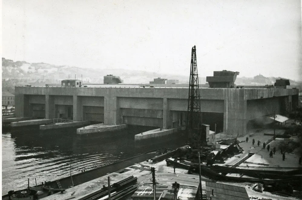 Lorient keroman submarine bunker ww2 wwii franck submarines drumbeat excursions hurtigruten fastly